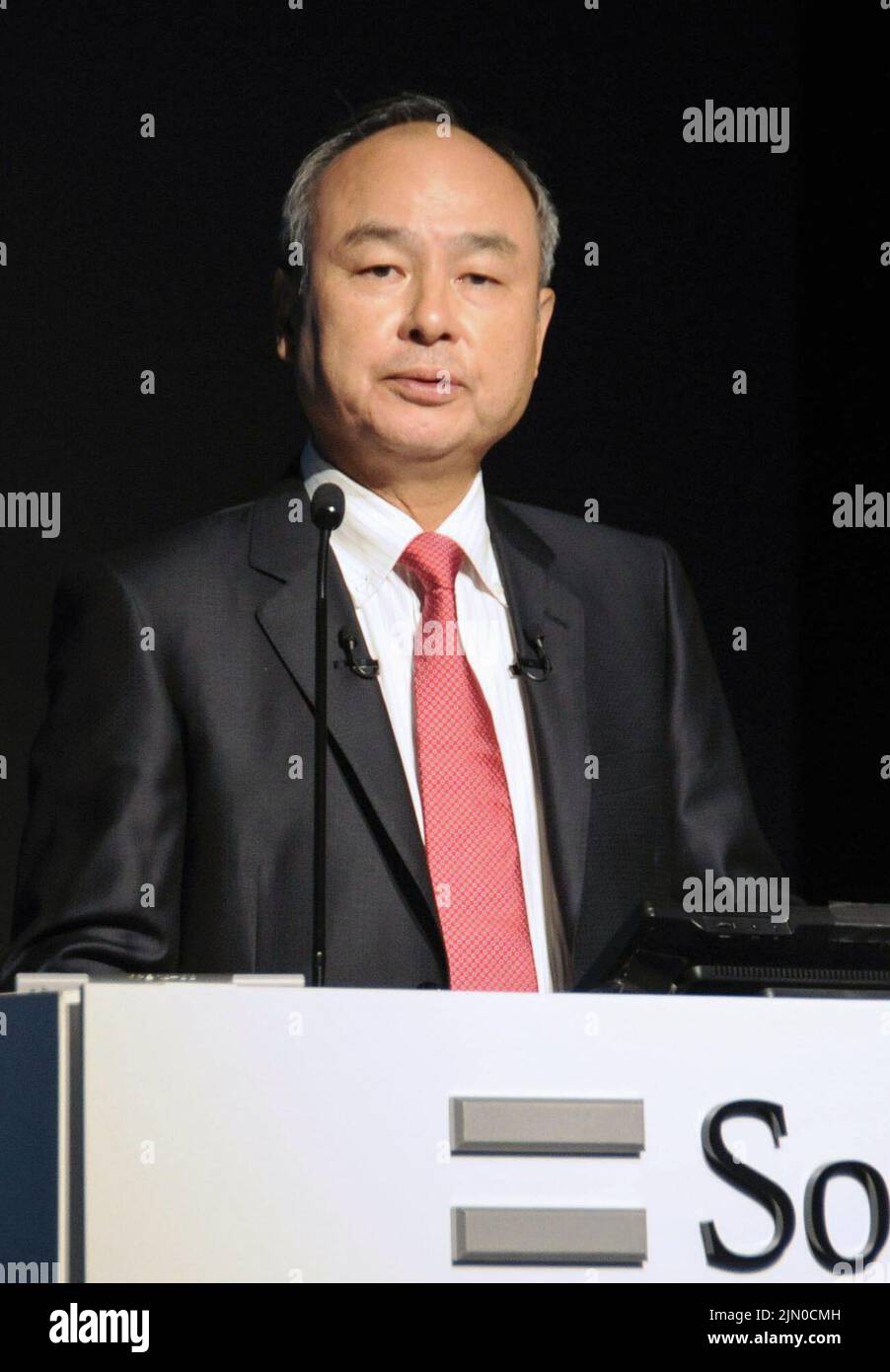 Masayoshi Son, Chairman und CEO der SoftBank Group Corp., spricht am 8. August 2022 auf einer Pressekonferenz in Tokio. (Kyodo)==Kyodo Foto via Credit: Newscom/Alamy Live News Stockfoto