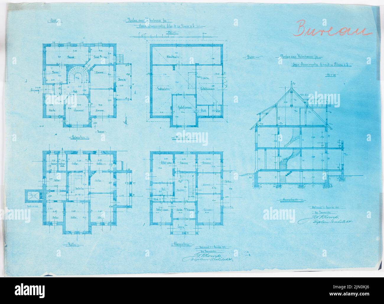 Klomp Johannes Franziskus (1865-1946), niederländischer Steuerinspektor Schmitz, Rheine (01.12.1903): Grundrisse und Querschnitt 1: 100. Blaupause auf Papier, 46,6 x 64,6 cm (inklusive Scan-Kanten) Klomp Johannes Franziskus (1865-1946): Wohnhaus Steuerinspektor Schmitz, Rheine Stockfoto