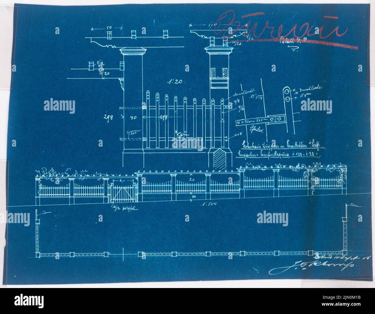 Klomp Johannes Franziskus (1865-1946), Villa Kuypers, Emsdetten (10.09.1906): Riss, Grundriss, Durchschnitt 1: 100 und Detail des Fechtens. Blaupause auf Papier, 28,4 x 36,9 cm (inklusive Scan-Kanten) Klomp Johannes Franziskus (1865-1946): Villa Kuypers, Emsdetten Stockfoto