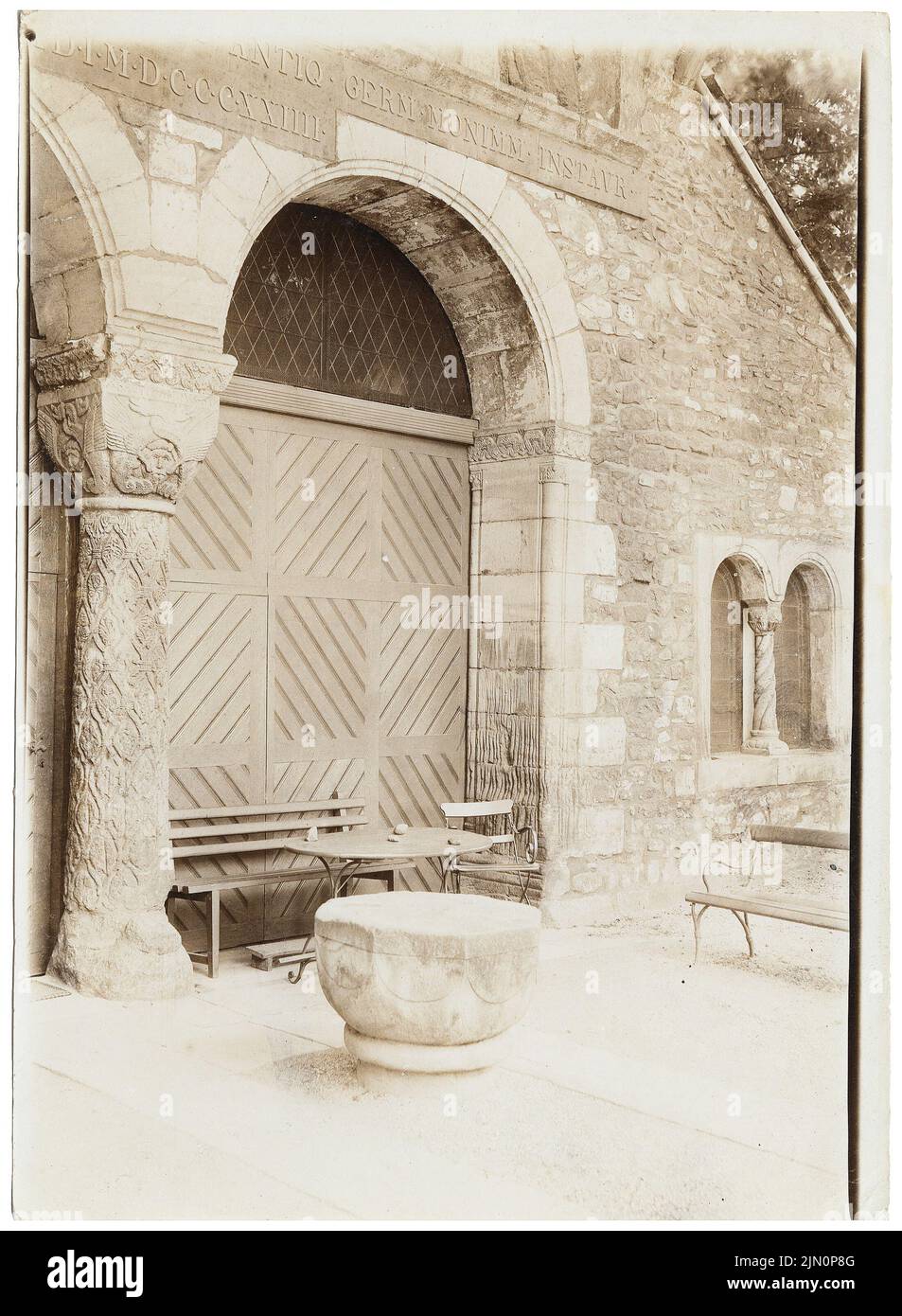 Unbekannter Fotograf, Reste der Kathedrale, Goslar (ohne Dat.): Veranda. Foto, 17,8 x 13,1 cm (einschließlich Scankanten) unbekannt. Fotograf : Rste des Domes, Goslar (ohne DAT.) Stockfoto