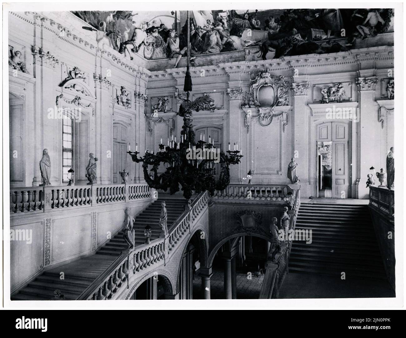 Grantzow Hans, Residenz, Würzburg (ohne dat.): Treppe von oben gesehen. Foto, 18,6 x 24,3 cm (inklusive Scan-Kanten) Grantzow Hans: Residenz, Würzburg (ohne DAT.) Stockfoto