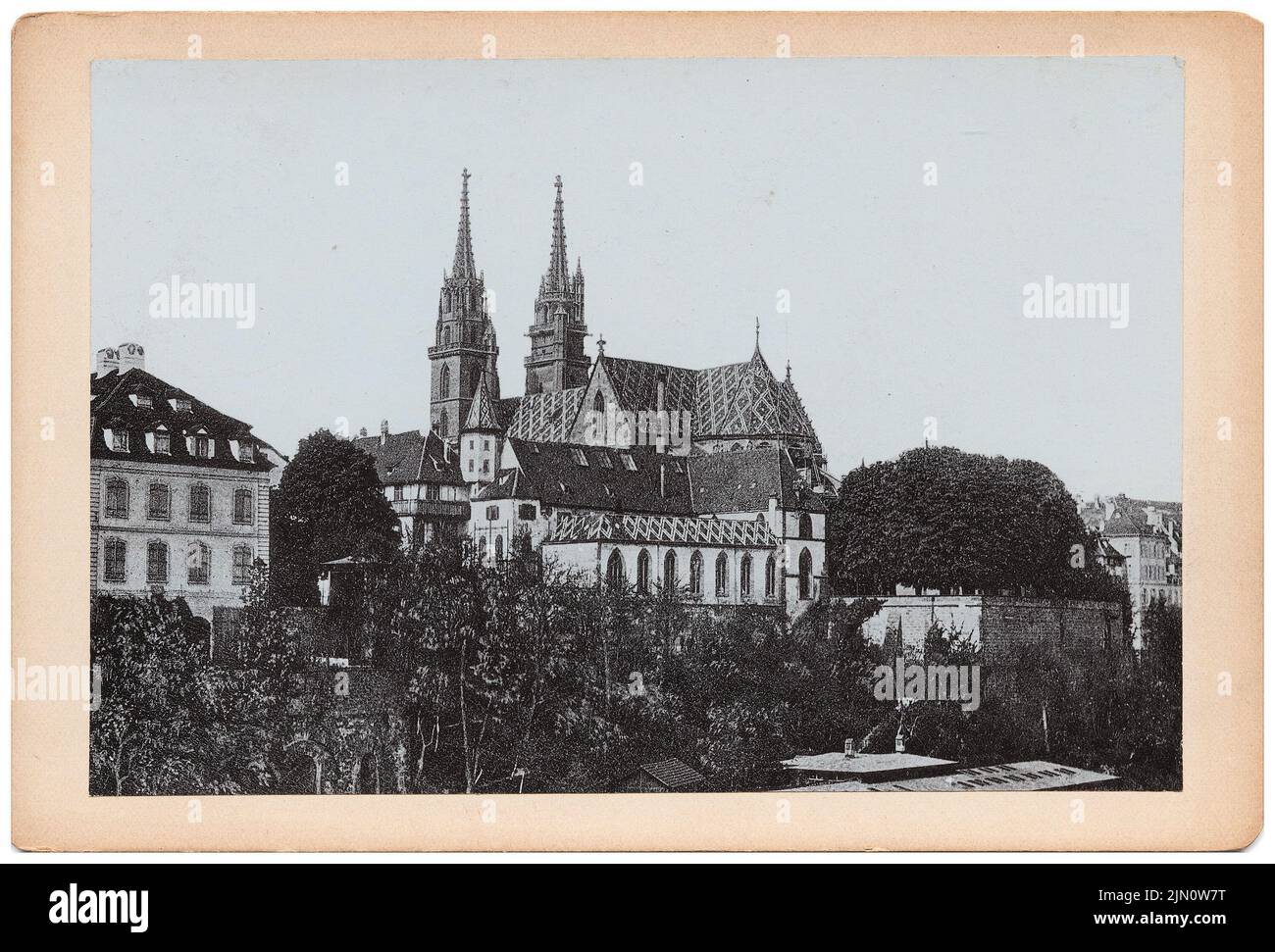 Unbekannter Fotograf, Münster in Basel (ohne Datum): Ansicht. Foto, 11,7 x 17,2 cm (einschließlich Scankanten) unbekannt. Fotograf : Münster in Basel (ohne DAT.) Stockfoto
