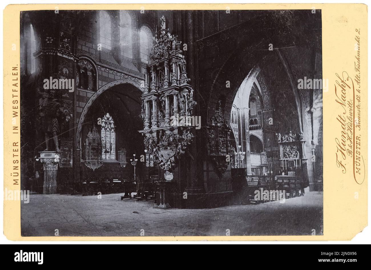 Hundt Friedrich, St. Paulus-Dom in Münster. Innenansicht (ohne Datum): Ansicht (Postkarte?). Foto, 11,1 x 16,8 cm (inklusive Scan-Kanten) Hundt Friedrich: St. Paulus-Dom in Münster. Innenansicht (ohne DAT.) Stockfoto