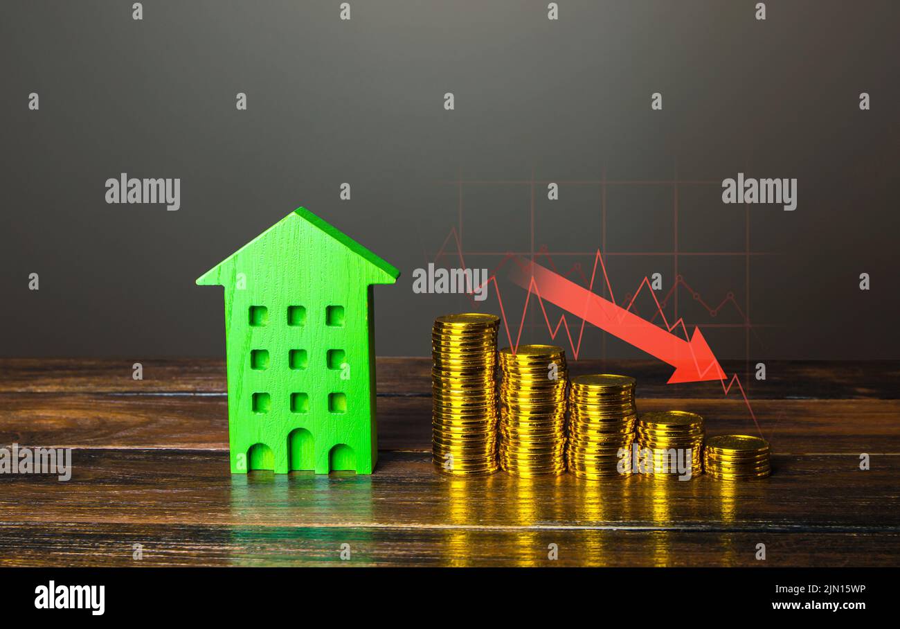 Reduzierung der Auswirkungen von Einsparungen bei Ökohäusern. Senkung der Kosten für Haushaltsrechnungen. Verbesserte Energieeffizienz. Investitionen in umweltfreundliches, nachhaltiges Heimtechnol Stockfoto