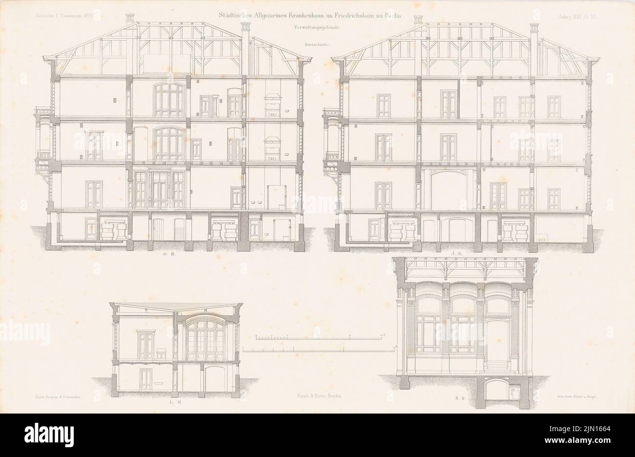 Gropius & Schmieden, Städtisches Allgemeinkrankenhaus, Berlin-Friedrichshain. (Aus: Atlas zur Zeitschrift für Bauwesen, hrsg. v. G. Erbkam, Jg. 25, 1875.) (1875-1875): Querschnitte von Verwaltungsgebäuden. Stich auf Papier, 30 x 46,1 cm (inklusive Scan-Kanten) Gropius & Schmieden : Städtisches Allgemeines Krankenhaus, Berlin-Friedrichshain. (Aus: Atlas zur Zeitschrift für Bauwesen, hrsg. v. G. Erbkam, Jg. 25, 1875) Stockfoto