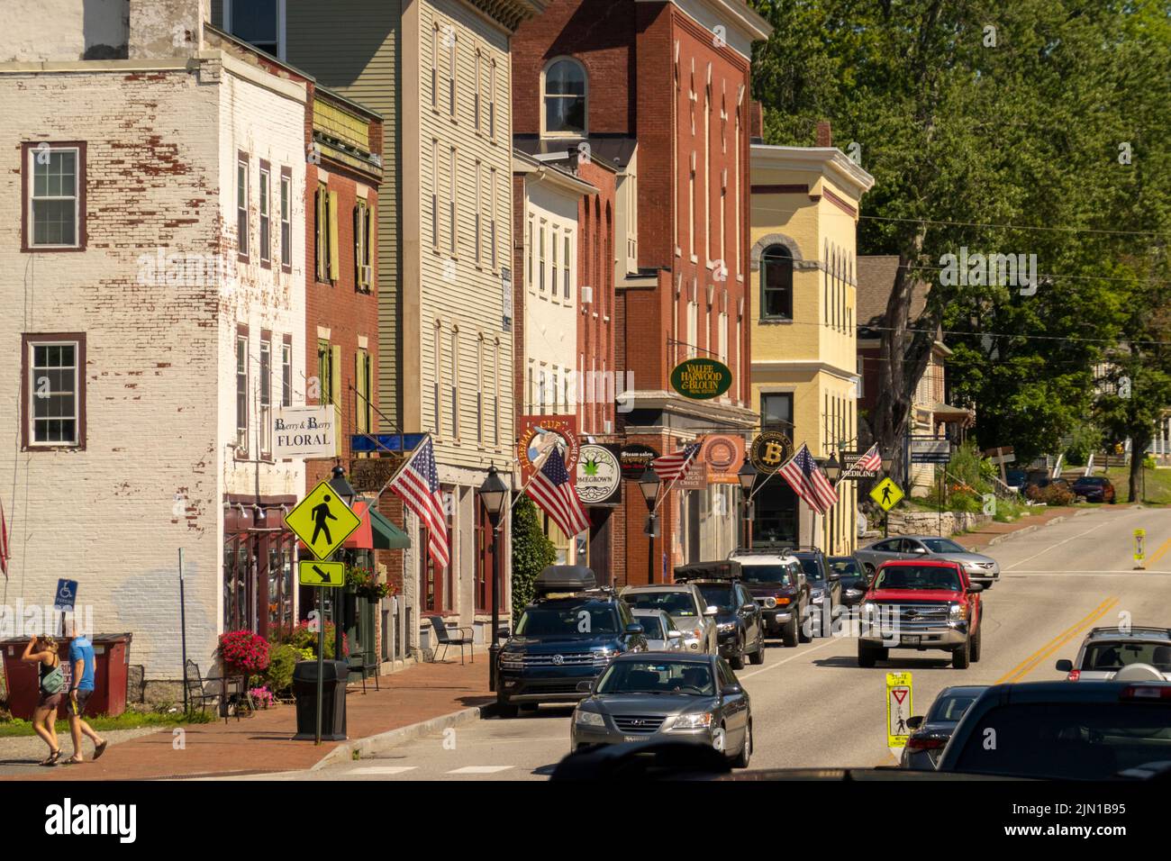 Lokale Straßengeschäfte in der Innenstadt von Hallowell Maine Stockfoto