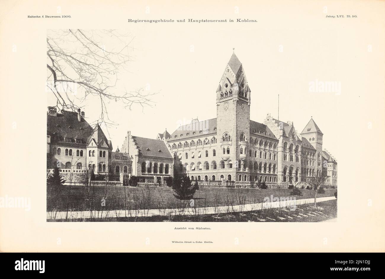 N.N., Hauptsteueramt, Koblenz. (Aus: Atlas zur Zeitschrift für Bauwesen, Hrsg. v. Ministerium für öffentliche Arbeit, Jg. 56, 1906) (1906-1906): Blick nach Südosten. Druck auf Papier, 30 x 45,8 cm (einschließlich Scankanten) N.N. : Hauptsteueramt, Koblenz. (Aus: Atlas zur Zeitschrift für Bauwesen, hrsg. v. Ministerium der öffentlichen Arbeiten, Jg. 56, 1906) Stockfoto