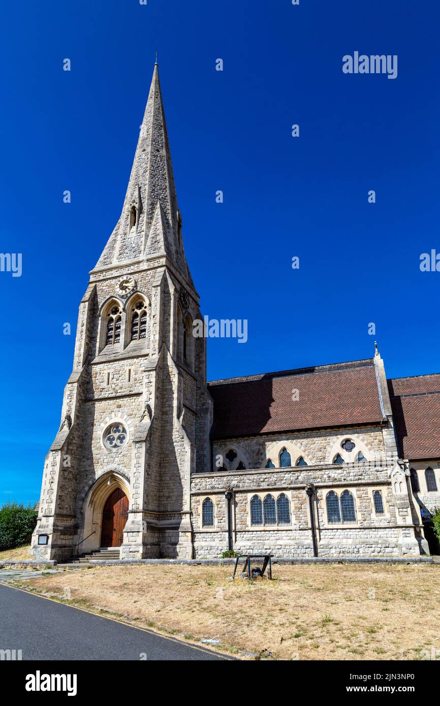 Außenansicht der All Saints' Blackheath Kirche aus Kentish Ragstone aus dem späten 19.. Jahrhundert, Blackheath, London, Großbritannien Stockfoto