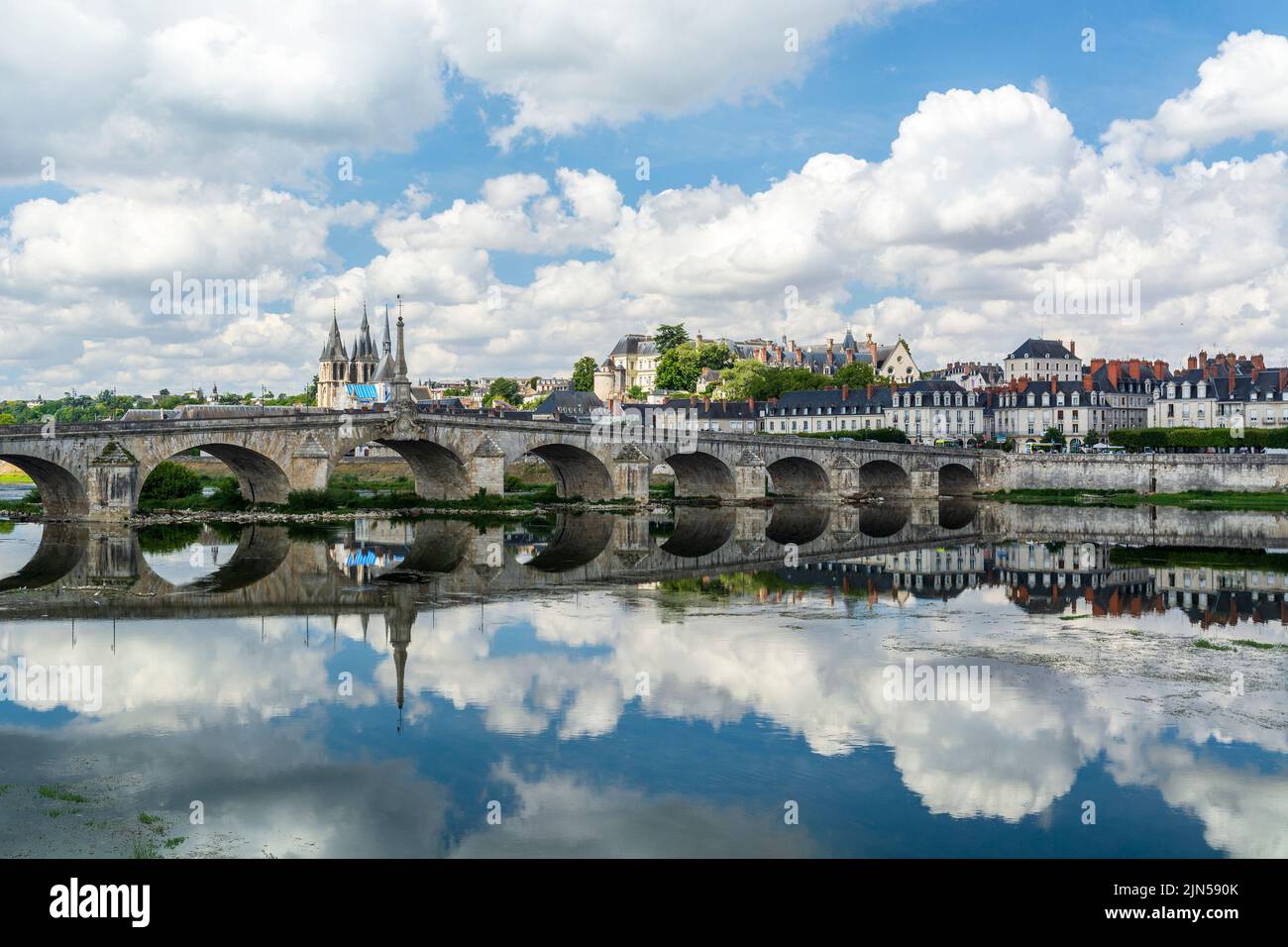 Franzsische Stadt An Der Loire
