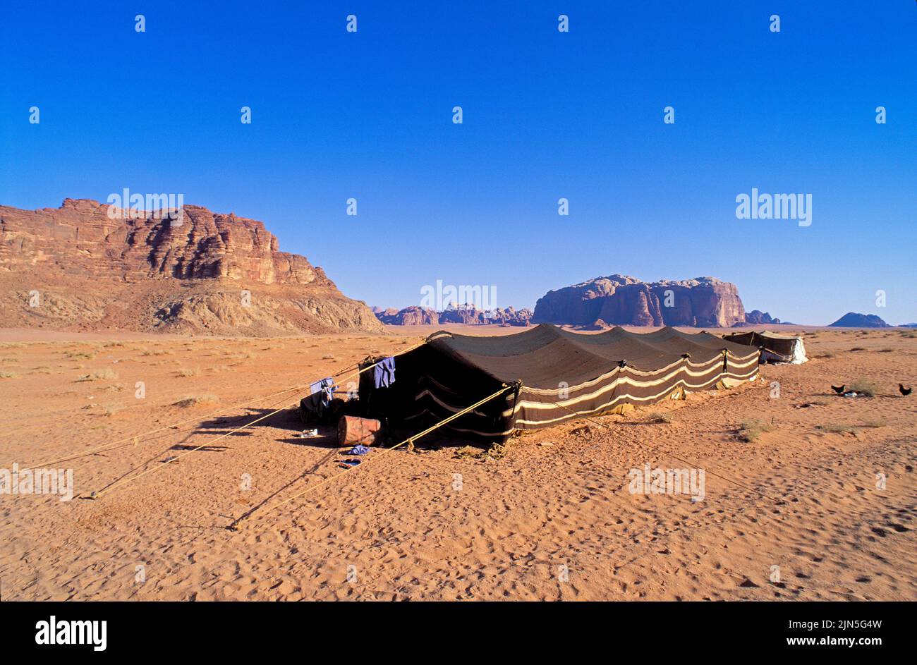 Jordanien, Wadi Rum, Beduinenzelt Stockfoto