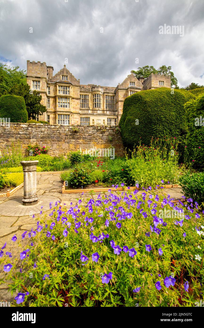 Gärten in Fountains Hall, North Yorkshire, England Stockfoto