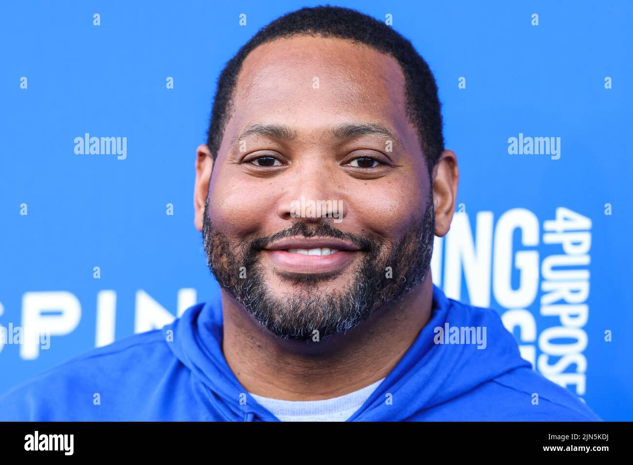 Los Angeles, Usa. 08. August 2022. ELYSIAN PARK, LOS ANGELES, KALIFORNIEN, USA - 08. AUGUST 2022: Der ehemalige US-Basketballprofi und aktuelle Sportkommentator Robert Horry kommt bei Kershaws Challenge Ping Pong 4 Purpose 2022 an, die am 8. August 2014 im Dodger Stadium im Elysian Park, Los Angeles, Kalifornien, USA, stattfand. (Foto von Xavier Collin/Image Press Agency) Quelle: Image Press Agency/Alamy Live News Stockfoto