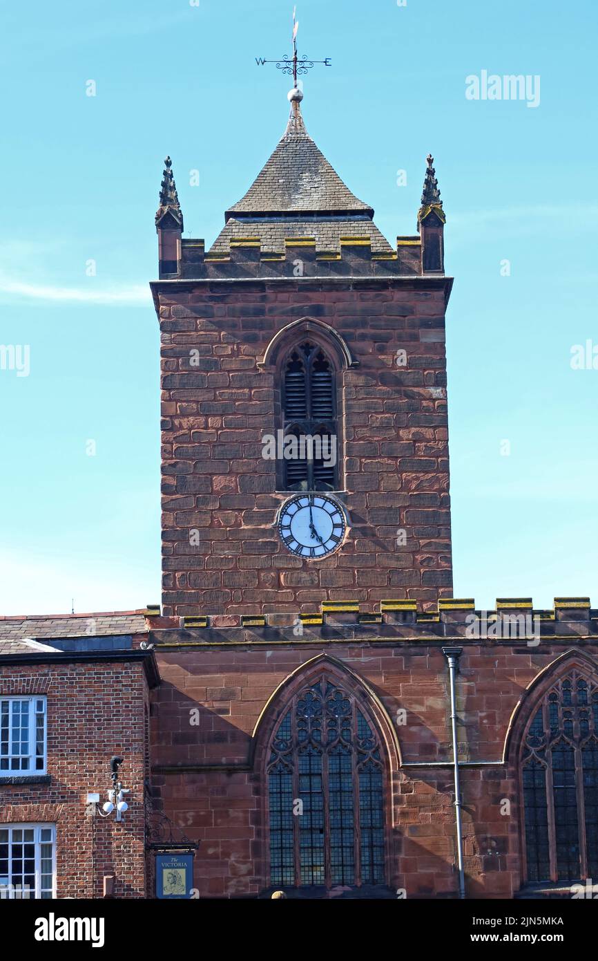 Turm von St. Peter's Church at the Cross, Chester, Cheshire, England, Großbritannien, CH1 1NP Stockfoto