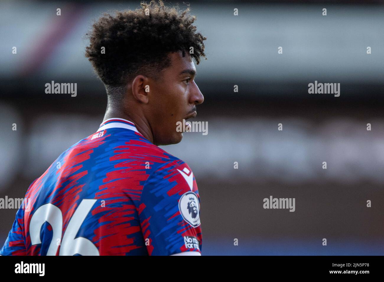 LONDON, ENGLAND - 08. AUGUST: Chris Richards von Crystal Palace während des Spiels der Premier League 2 Division 1 zwischen Crystal Palace U21 und Brighton & Hove Albion F.C. U21 im Selhurst Park am 8. August 2022 in London, Großbritannien. (Foto von Sebastian Frej) Kredit: Sebo47/Alamy Live News Stockfoto