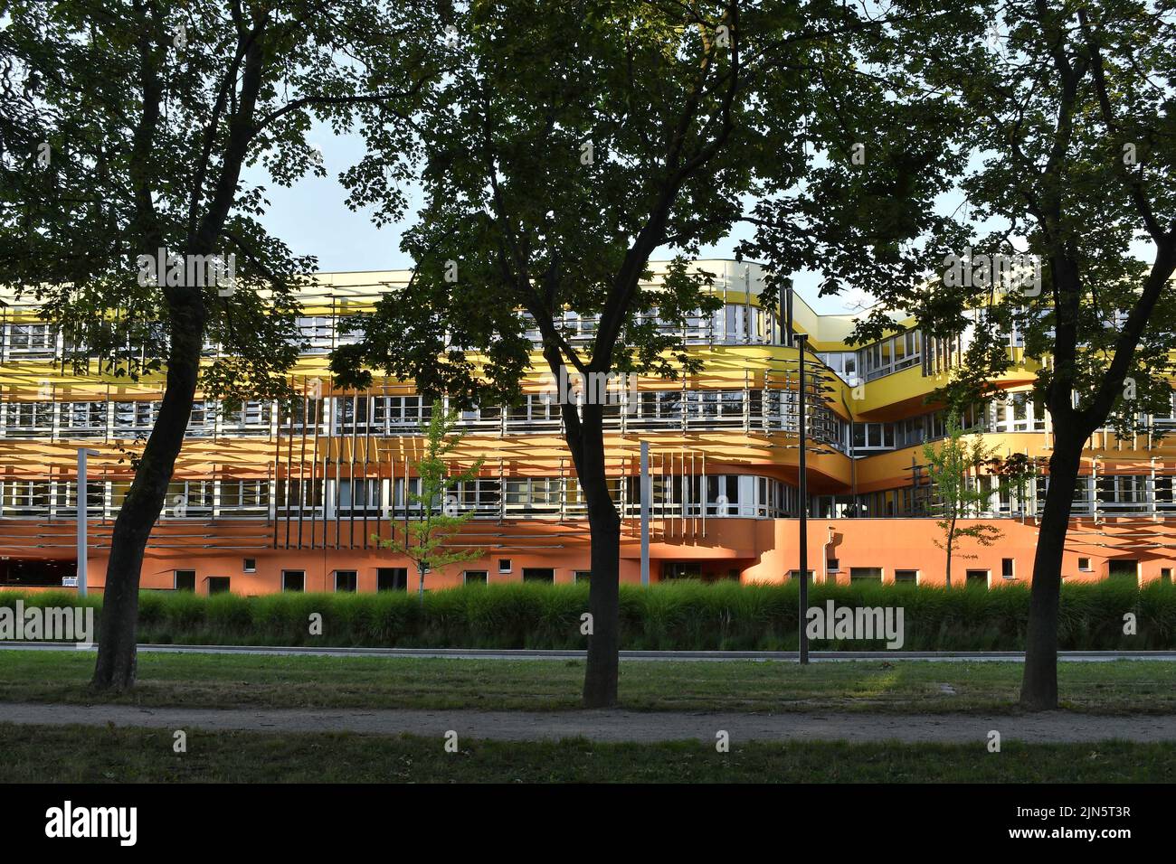 WU (Wirtschaftsuniversität Wien) Campus-Gebäude der Wirtschaftsuniversität Wien Österreich. Stockfoto