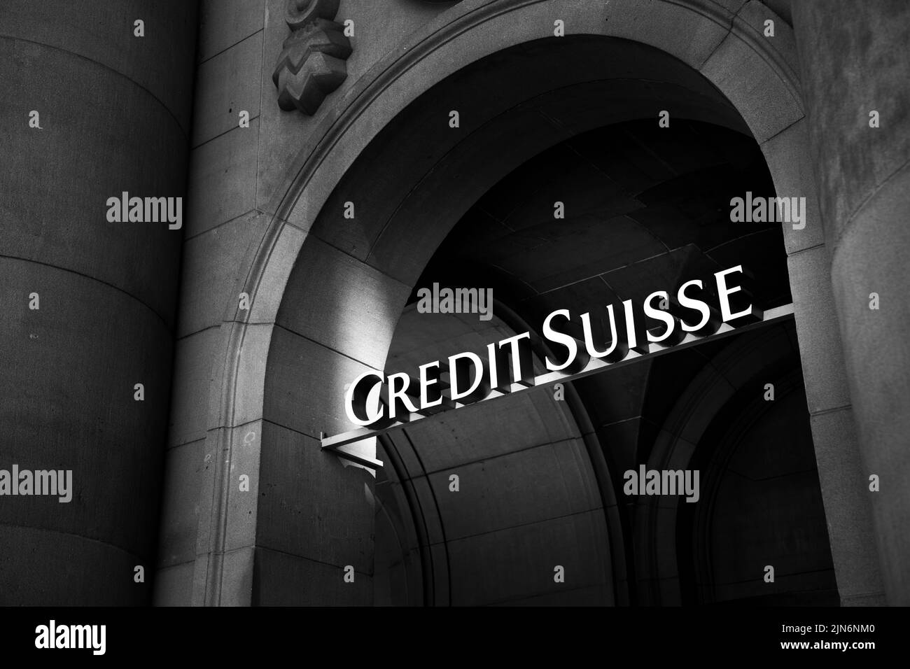 Die Private Banking Credit Suisse in der Schweiz, dramatische Schwarz-Weiß-Aufnahmen Stockfoto