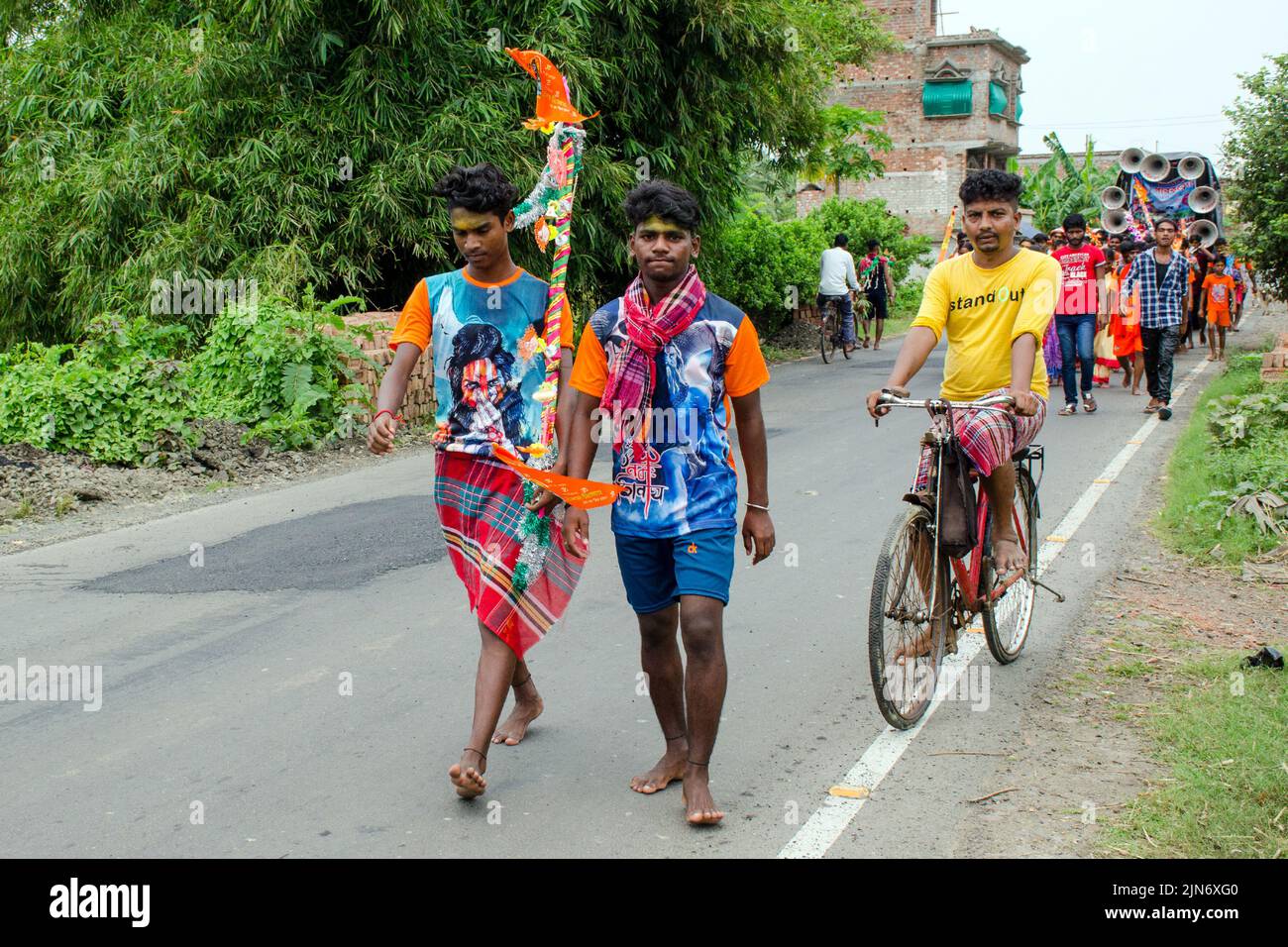 shiva-Anhänger während des holi-shravan-Monats in westbengalen indien Stockfoto
