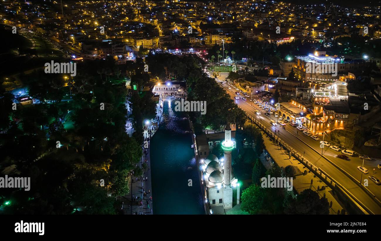 Luftaufnahme von Sanliurfa in der Nacht Stockfoto