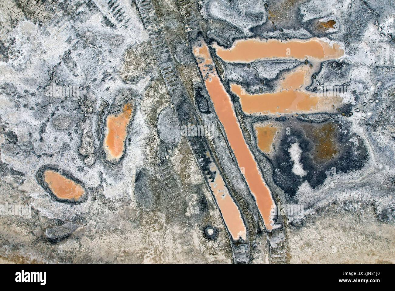 YUNCHENG, CHINA - 9. AUGUST 2022 - der tausendjährige Salzsee präsentiert eine natürliche Schönheit verschiedener Formen in Yuncheng, Provinz Shanxi, China, Aug Stockfoto