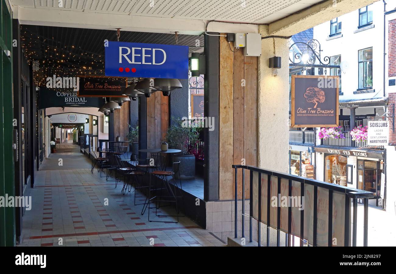 Chester Distinctive Rows, Eastgate Street, Chester, Cheshire, England, UK, CH1 1LT Stockfoto