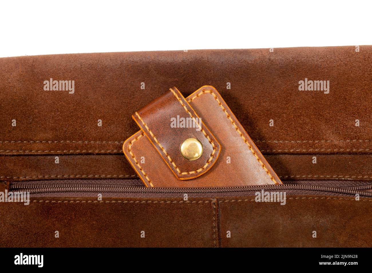 Luxus Craft Visitenkartenhalter Etui aus Leder. Braune Lederbox für Karten in einer Tasche Stockfoto