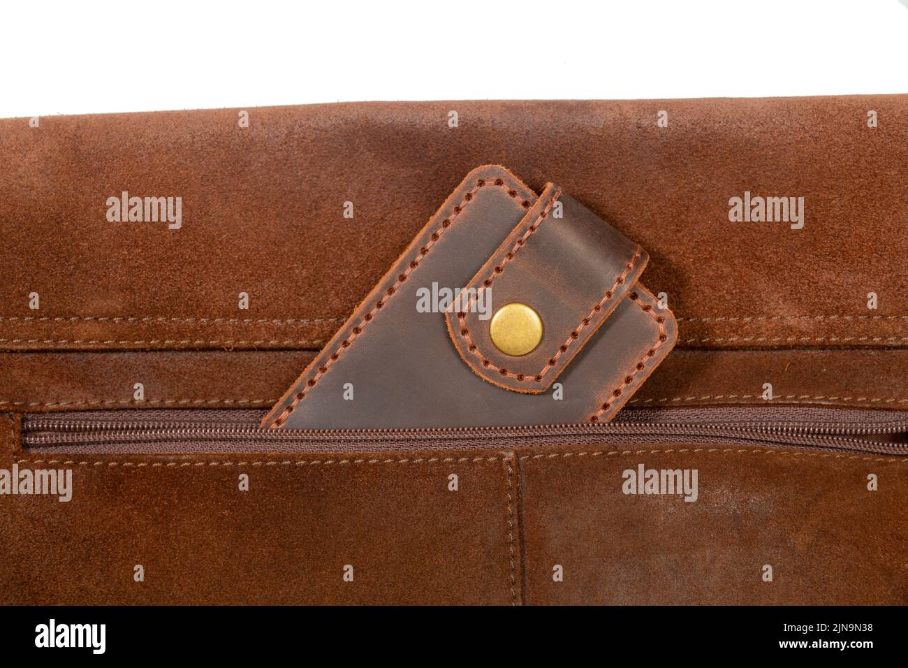 Luxus Craft Visitenkartenhalter Etui aus Leder. Braune Lederbox für Karten in einer Tasche Stockfoto