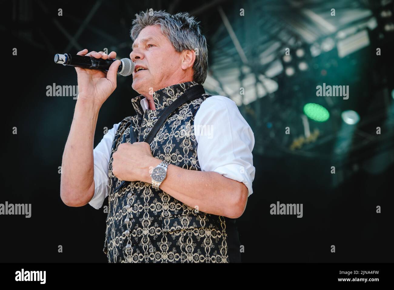 Flumserberg, Schweiz. 31., Juli 2022. Die österreichische Schlagersängerin Melissa Naschenweng spielt ein Live-Konzert während der Großen Schlagerparty im Rahmen des Flumserberg Open Air 2022. (Foto: Gonzales Photo - Tilman Jentzsch). Stockfoto