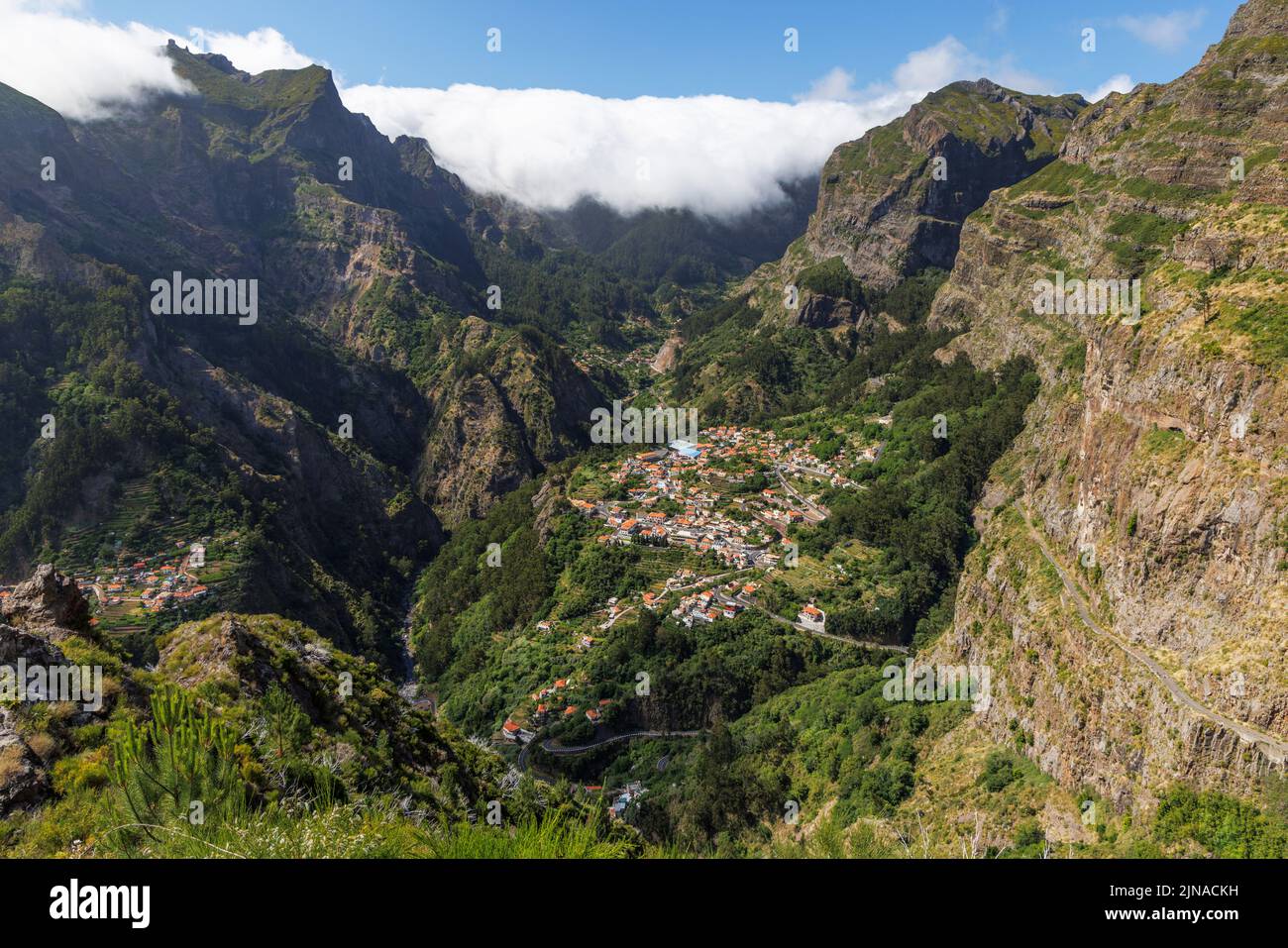 Best HD Pictures about  Tal Der Nonnen Madeira  - No AI Images