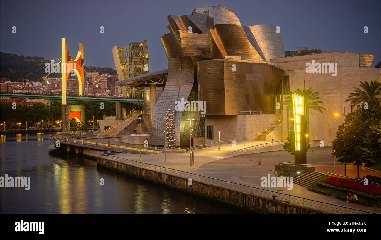 Außenansicht des Guggenheim Museums in Bilbao, Spanien Stockfoto