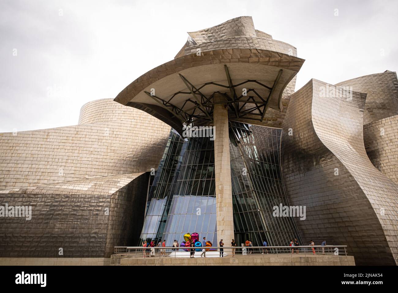 Außenansicht des Guggenheim Museums in Bilbao, Spanien Stockfoto