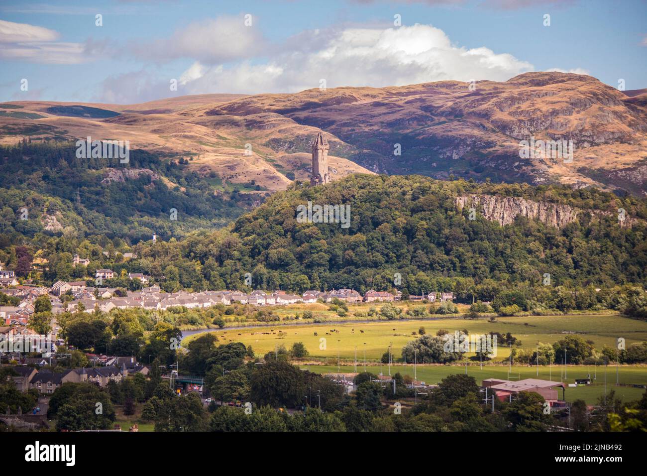 Wallace Monument mit einer Kulisse des Hochlandes in Stirling, Schottland Stockfoto