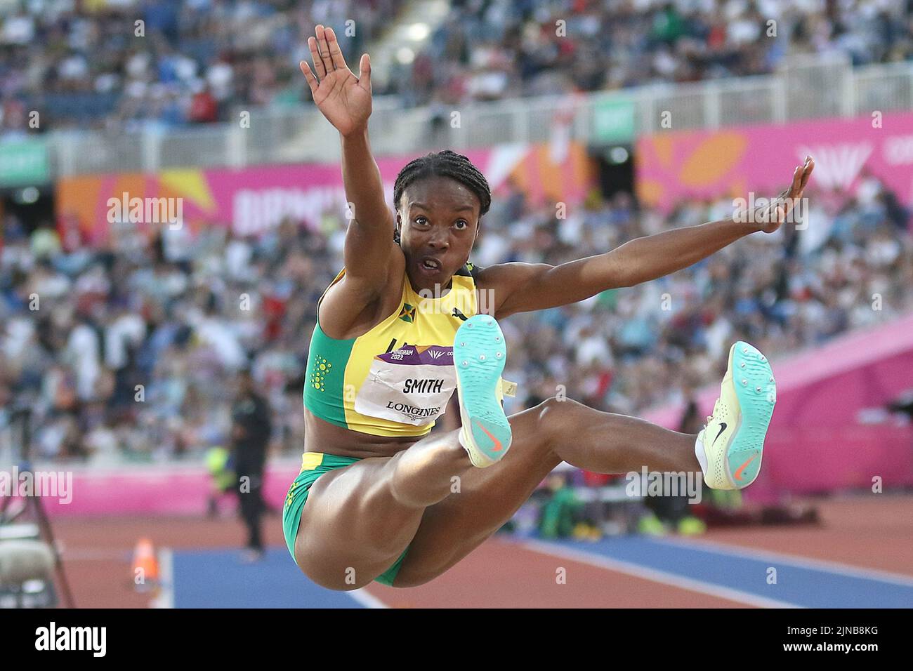 Ackelia SMITH aus Jamaika beim Women's Long Jump - Finale bei den Commonwealth Games in Birmingham 2022 Stockfoto