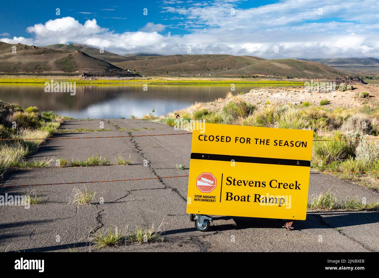 Gunnison, Colorado - die Dürre, die den amerikanischen Westen betrifft, hat den Wasserstand auf dem Blue Mesa Reservoir in Curecanti National recrea dramatisch gesenkt Stockfoto