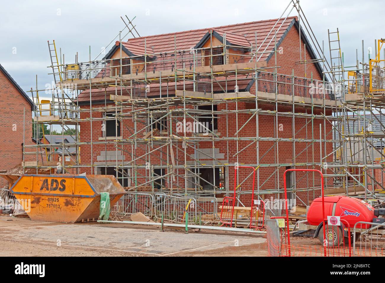 Wohnungsbau, Bau neuer Wohnungen in Grappenhall Heys, Warrington, Cheshire, England, Großbritannien, WA4 3LH Stockfoto
