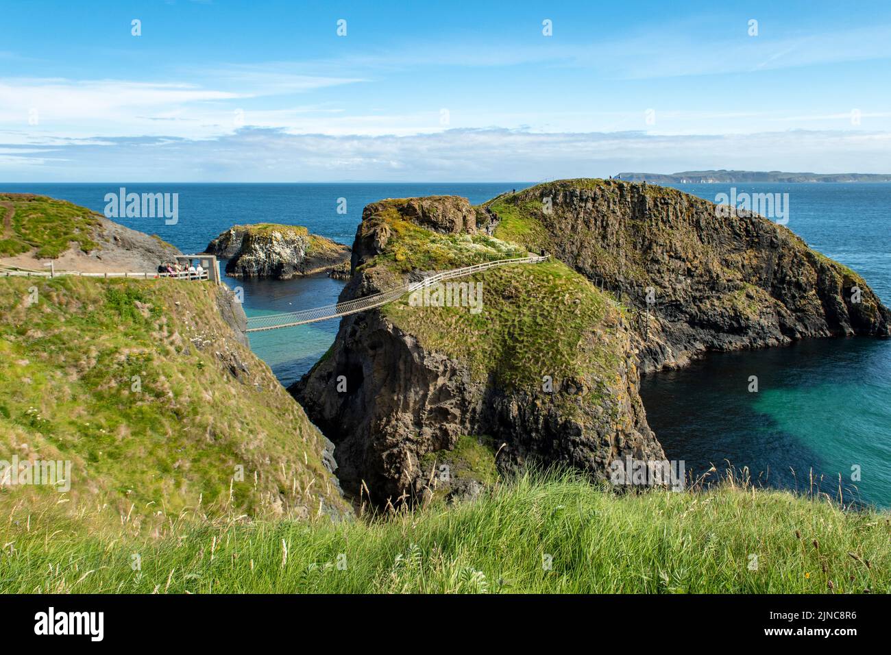 Carrick-a-Rede Seilbrücke, Ballintoy, Antrim, Nordirland Stockfoto