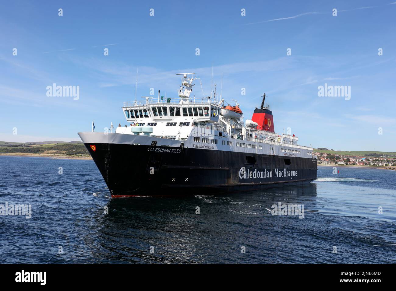Caledonian MacBrayne Fähre, Caledonian Isles, segelt nach Isle of Arran, über den Firth of Clyde, verlassen Ardrossan. Ayrshire, Schottland, Großbritannien Stockfoto