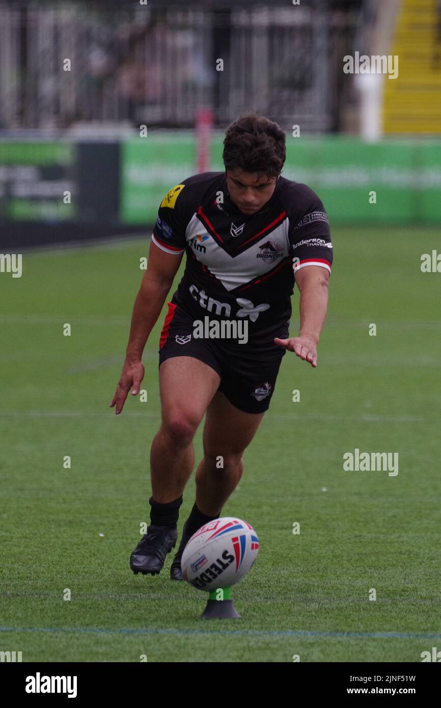 Newcastle upon Tyne, England, 7. August 2022. Oliver Leyland tritt bei der Betfred Championship im Kingston Park gegen Newcastle Thunder in London Broncos ins Tor. Quelle: Colin Edwards Stockfoto