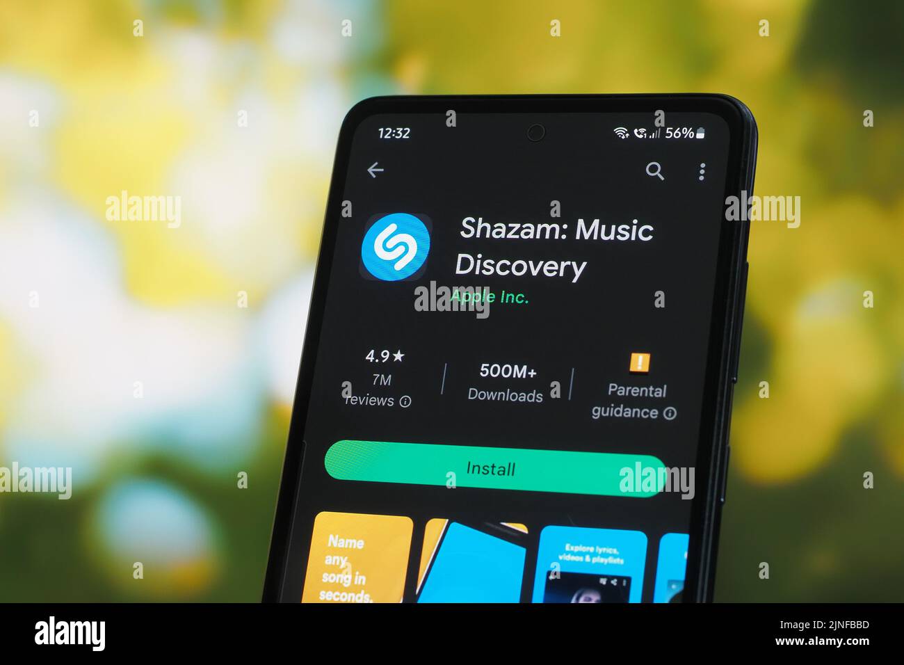 Galati, Rumänien - 11. Juli 2022: Shazam-Anwendung im Google Play Store für Android verfügbar Stockfoto