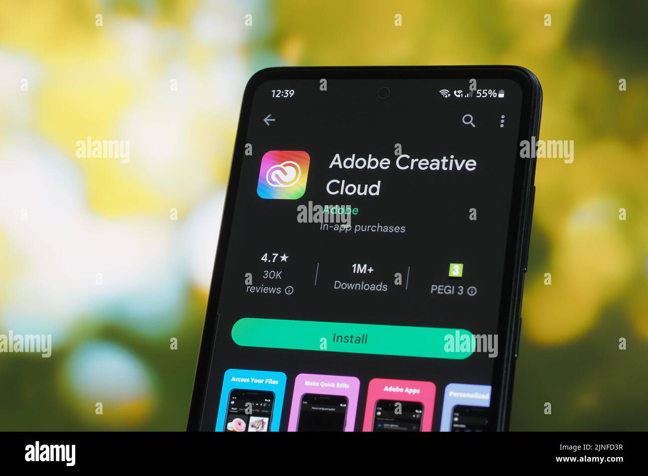 Galati, Rumänien – 11. Juli 2022: Adobe Creative Cloud-Anwendung im Google Play Store für Android verfügbar Stockfoto