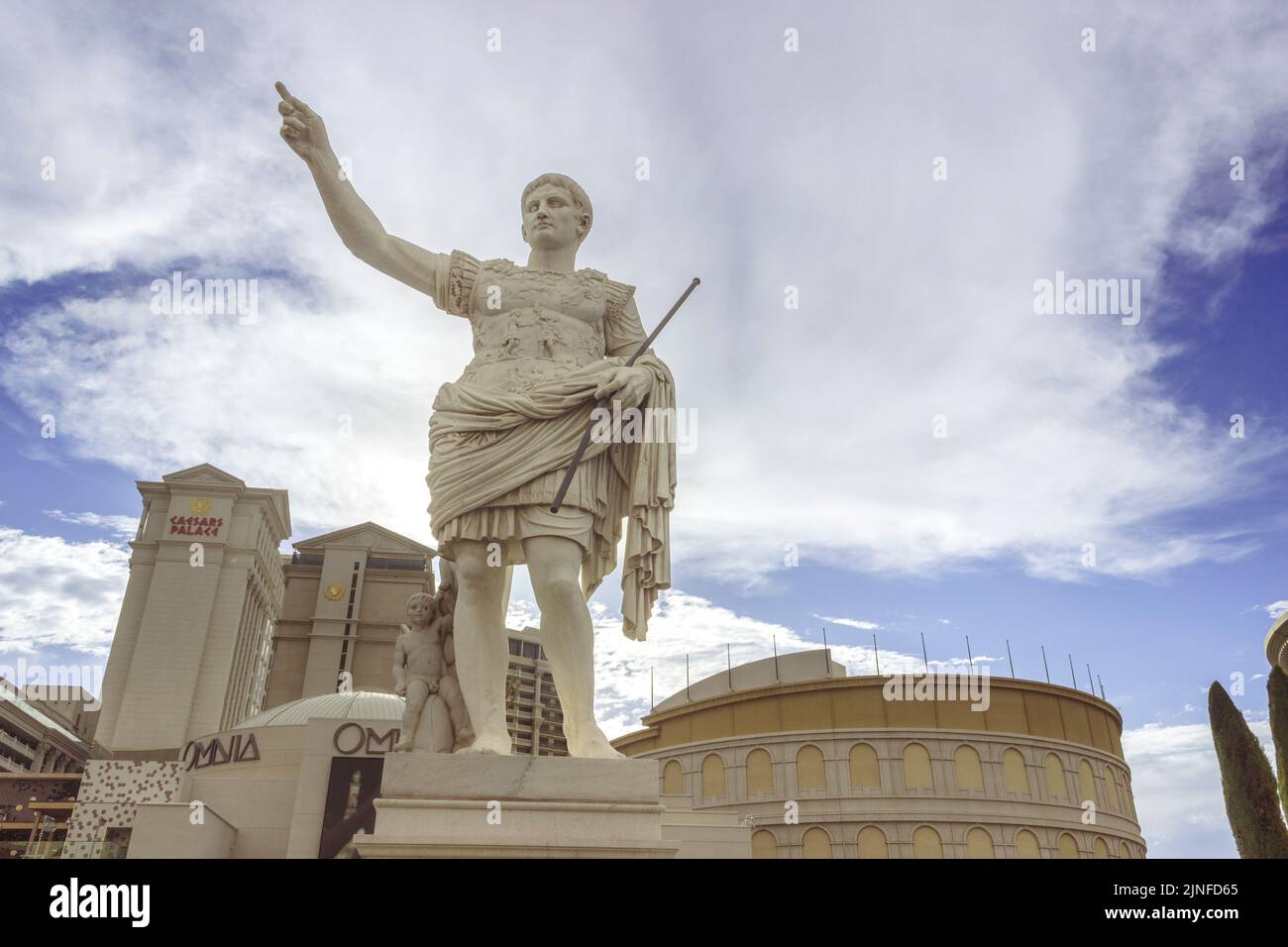 Julius Caesars Statue vor dem Caesars Palace Resort and Casino auf dem Las Vegas Strip Stockfoto