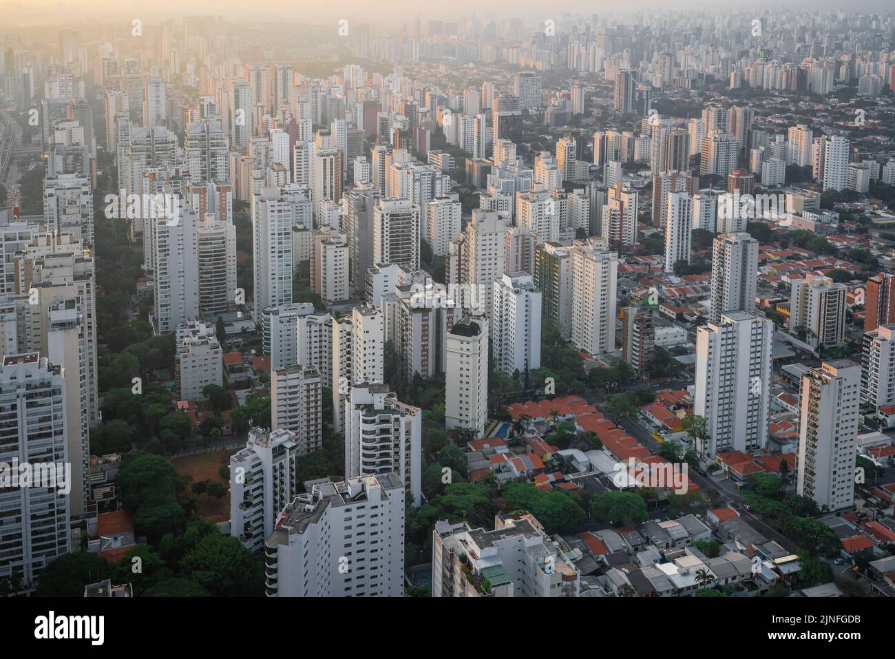 Luftaufnahme des Viertels Campo Belo - Sao Paulo, Brasilien Stockfoto