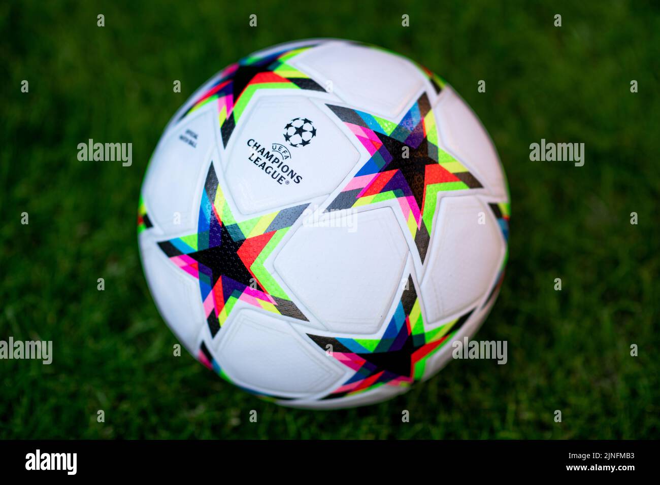 Nahaufnahme von Adidas UEFA Champions League Football 2022 2023 Stockfoto