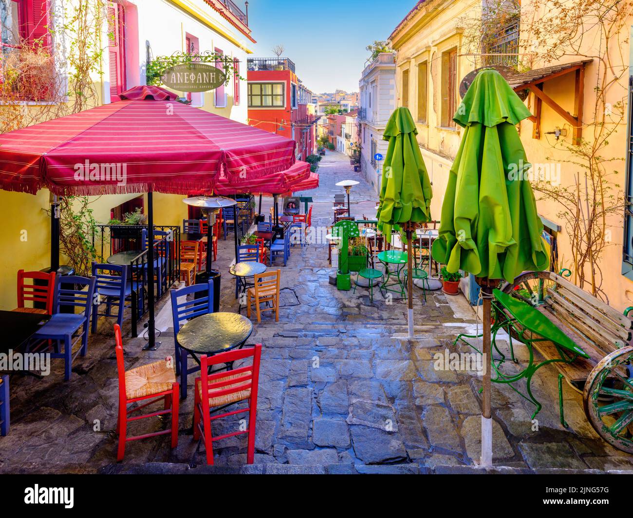 Malerische Straßen der Altstadt, Plaka District, Athen, Griechenland, Europa Stockfoto