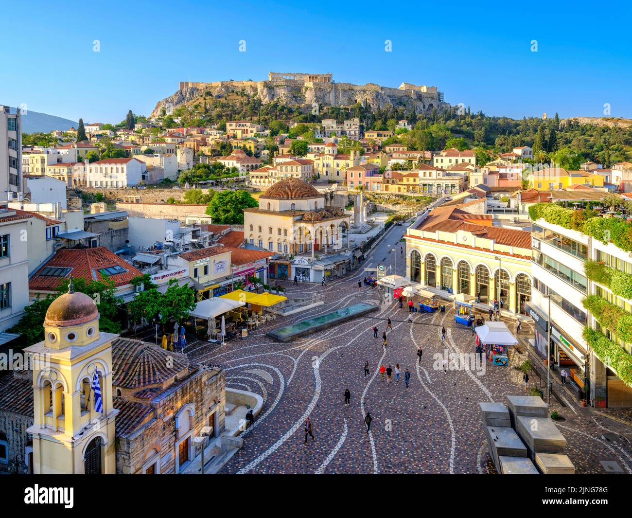Monastiraki-Platz, malerische Straßen der Altstadt, Plaka-Viertel, Athen, Griechenland, Europa Stockfoto