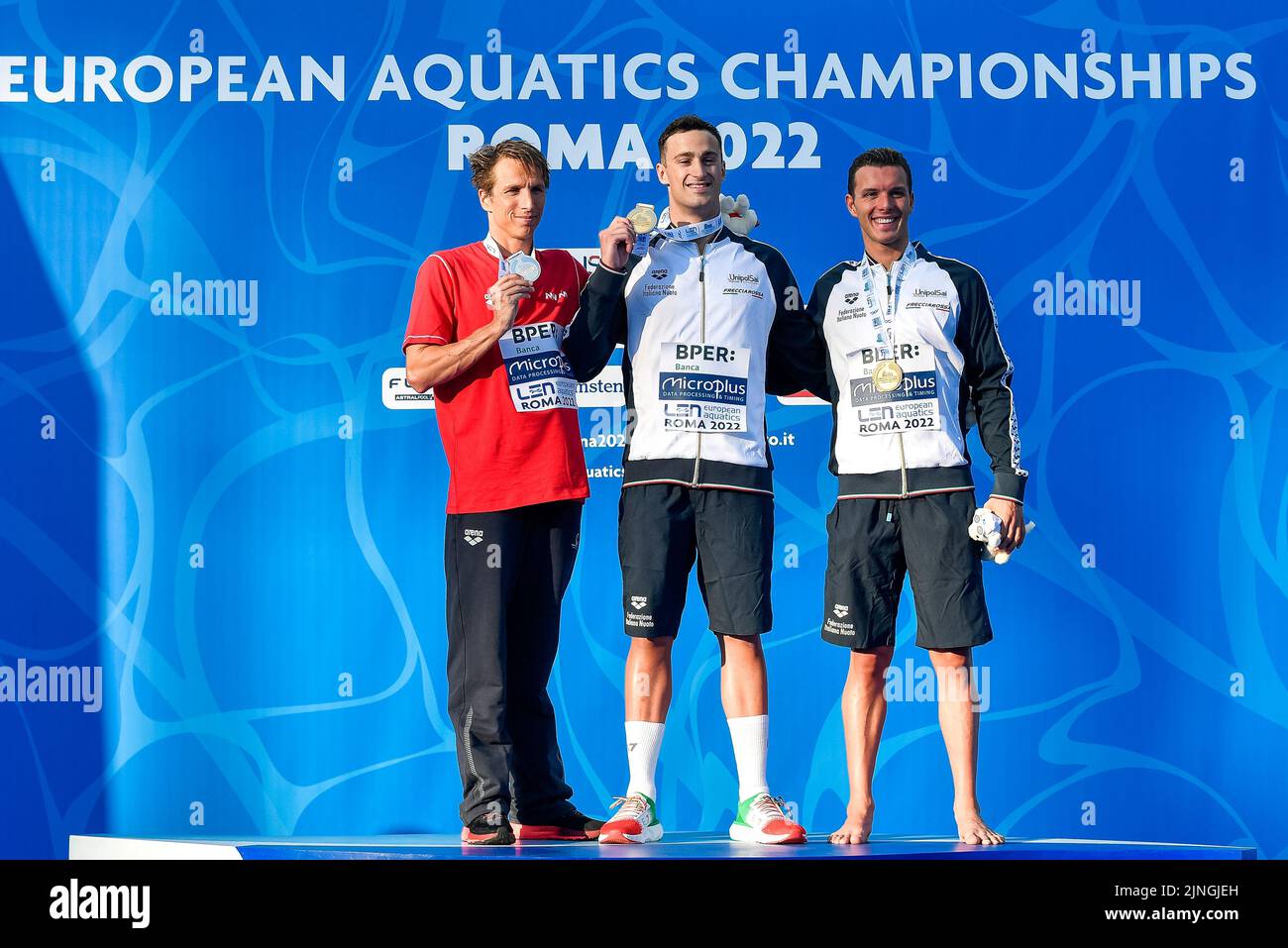 Roma, Italien. 11. August 2022. RAZZETTI Alberto ITA ITALIEN Goldmedaille, VERRASZTO David HUN UNGARN Silbermedaille, MATTEAZZI Pier Andrea ITA ITALIEN Bronze Medal400m einzelne Medley Männer Schwimmen Roma, 11/8/2022 Stadio del Nuoto XXVI len Europameisterschaften Roma 2022 Foto Andrea Staccioli/Deepbluemedia/Insidefoto Kredit: Insidefoto di andrea staccioli/Alamy Live News Stockfoto