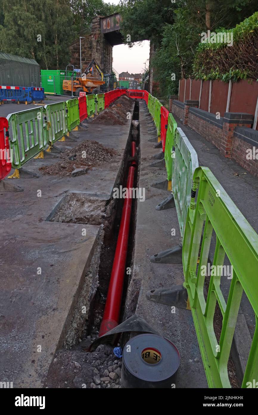 Kadent zur Verlegung einer neuen Erdgasleitung und -Verteilungsinfrastruktur an der Bradshaw Lane, Grappenhall/Thelwall, Warrington, England, Großbritannien, WA4 Stockfoto