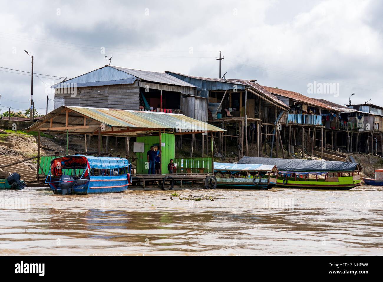 Der Pier Eingang zum Barrio Florido, in der Nähe von Iquitos, Peru Stockfoto