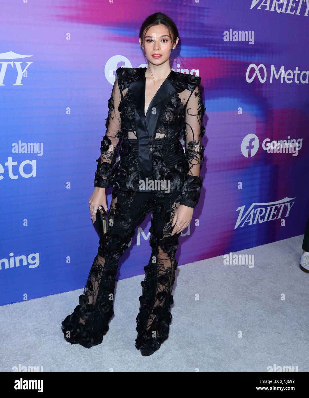 Hollywood, USA. 11. August 2022. Nicole Maines trifft am Donnerstag, dem 11. August 2022, auf dem roten Teppich VarietyÕs Power of Young Hollywood im Nehuehouse in Hollywood, CA ein. (Foto: Juan Pablo Rico/Sipa USA) Quelle: SIPA USA/Alamy Live News Stockfoto