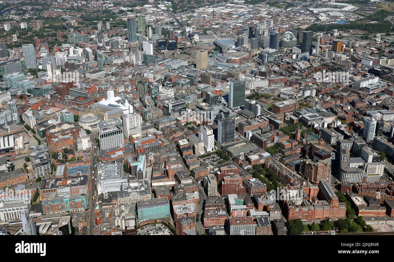 Luftaufnahme der Skyline des Stadtzentrums von Manchester vom Süden aus mit Blick auf die Oxford Street & Princess Street in Richtung Rathaus, Greater Manchester Stockfoto