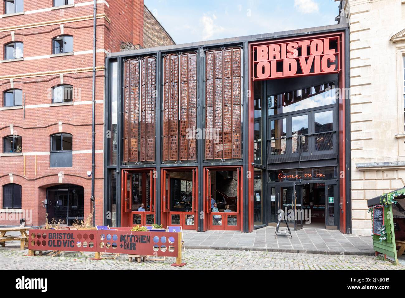 Die neu entwickelte Fassade des Bristol Old Vic Theatre, King Street, City of Bristol, England, Großbritannien Stockfoto